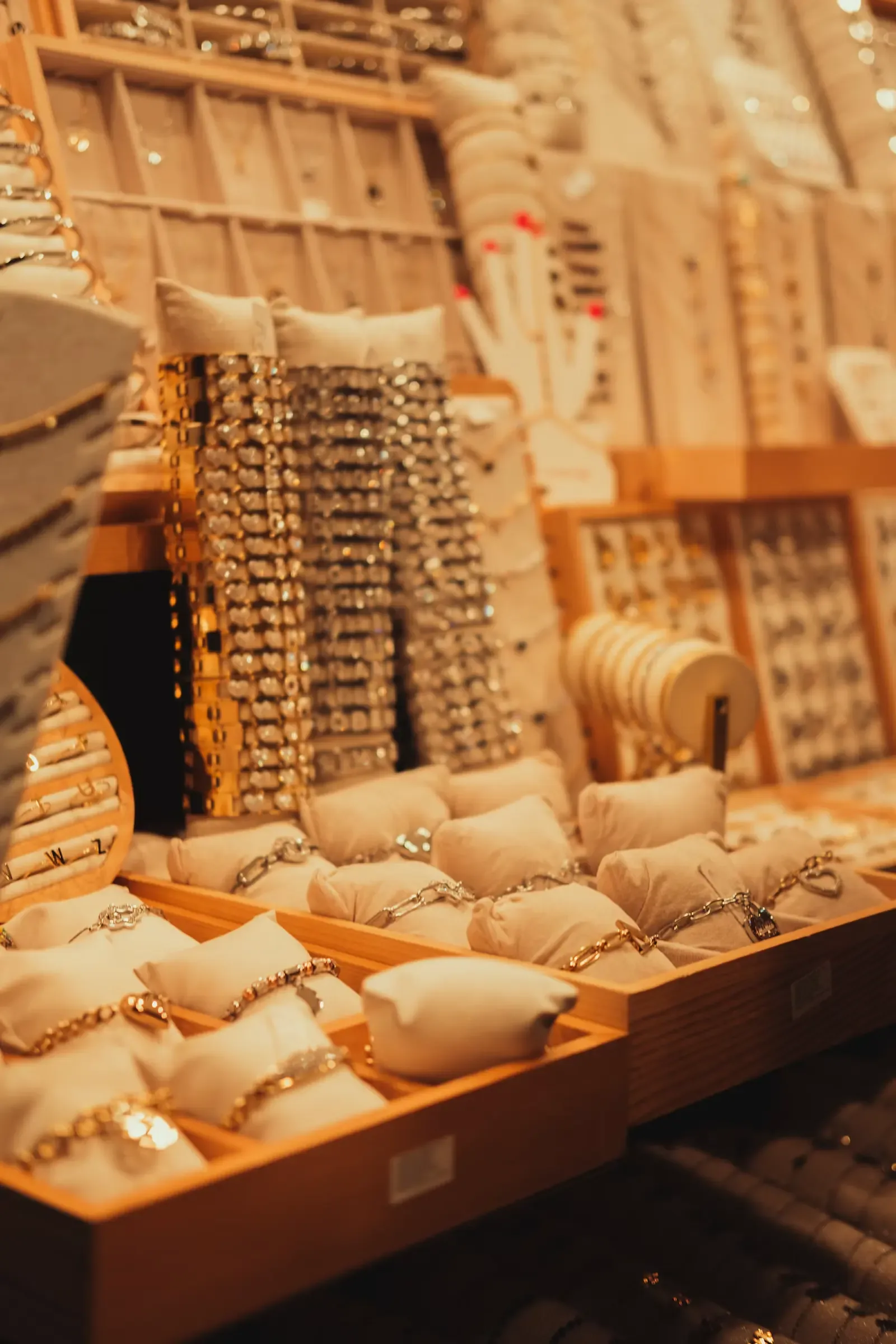 Jewellery and Fashion SEO in 2027: Rank Your Brand Above Marketplaces