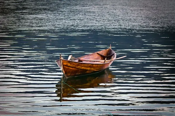 Small boat on the water